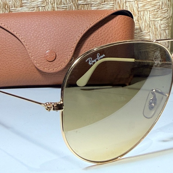 Ray-Ban Gold Frame Aviator Sunglasses - Picture 2 of 7